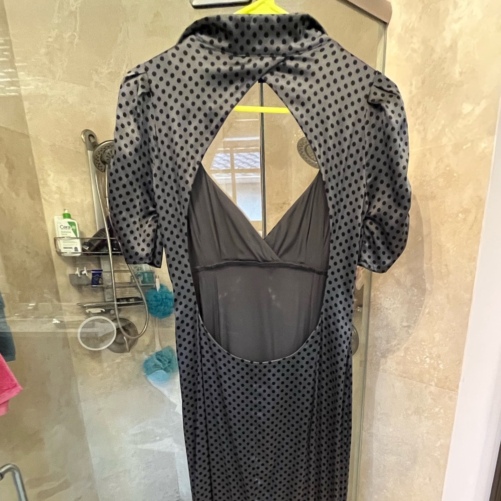 Formal Dress - Picture 2 of 3